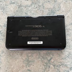 Nintendo 3DS XL pretty great condition but don’t have the charger comes w 1 game